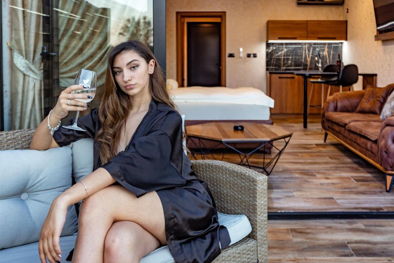 Apartmani Tiske Noci Bečej Eksteriør billede